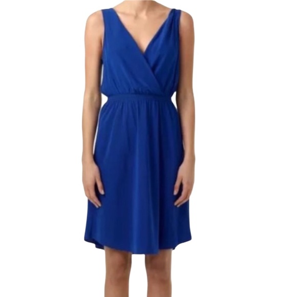 Aritzia Dresses & Skirts - Aritzia Wilfred 100% Silk Sleeveless Dress Blue M